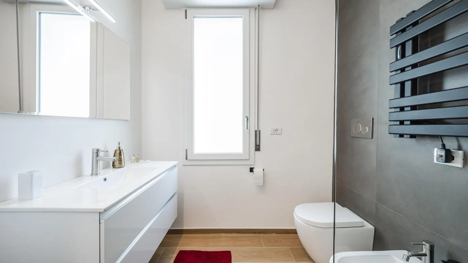 Exclusive Apartment - Free Wifi & Air Conditioning Faenza